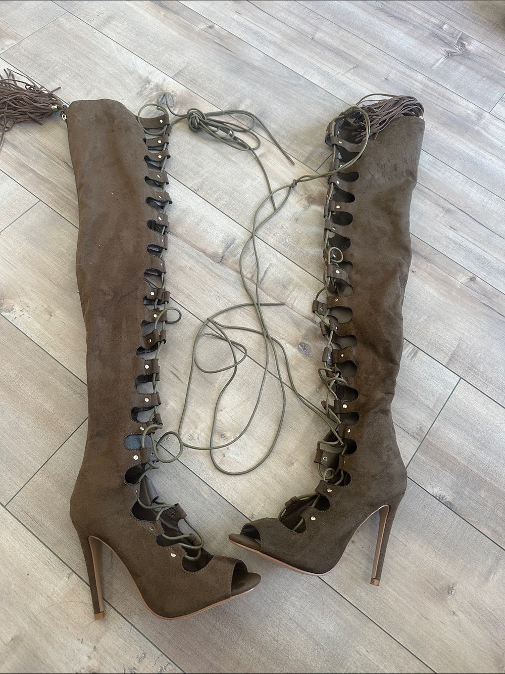 Cape Robbin Brown Faux Suede Over the Knee Boots Sz 6